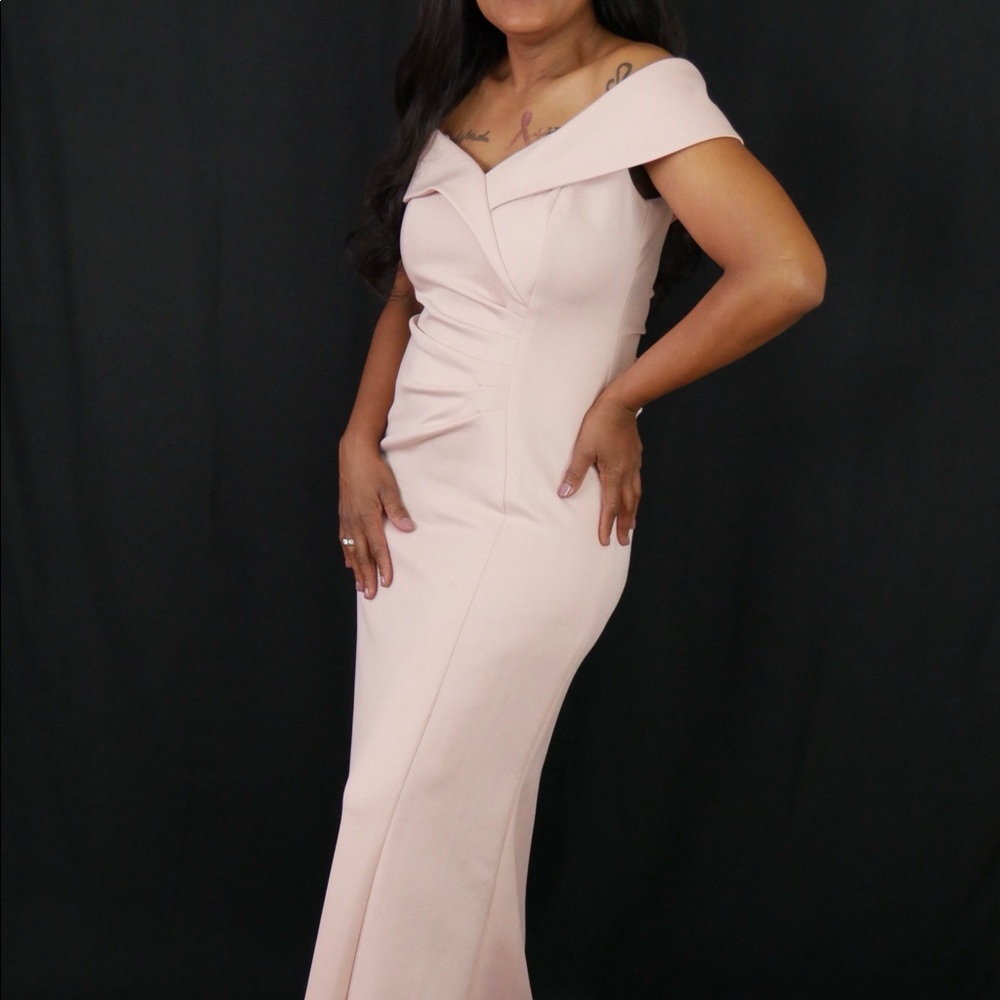 XSCAPE's fabulous sheath dress